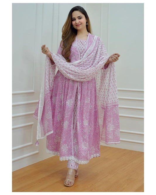 Women's Beautiful Purple Colour Cotton Suit Prints Kurti Pant