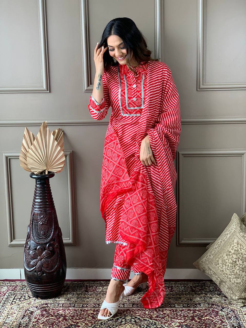 Beautiful Cotton Collar Kurta Set With Embroidered Lace Work