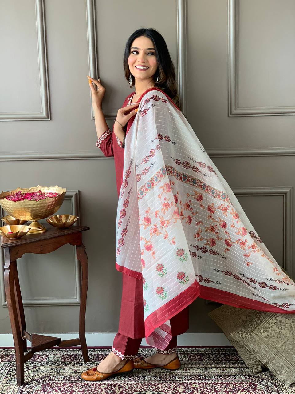 south cotton  handloom Kurta With resham thread embroidery pattern Dupatta Set