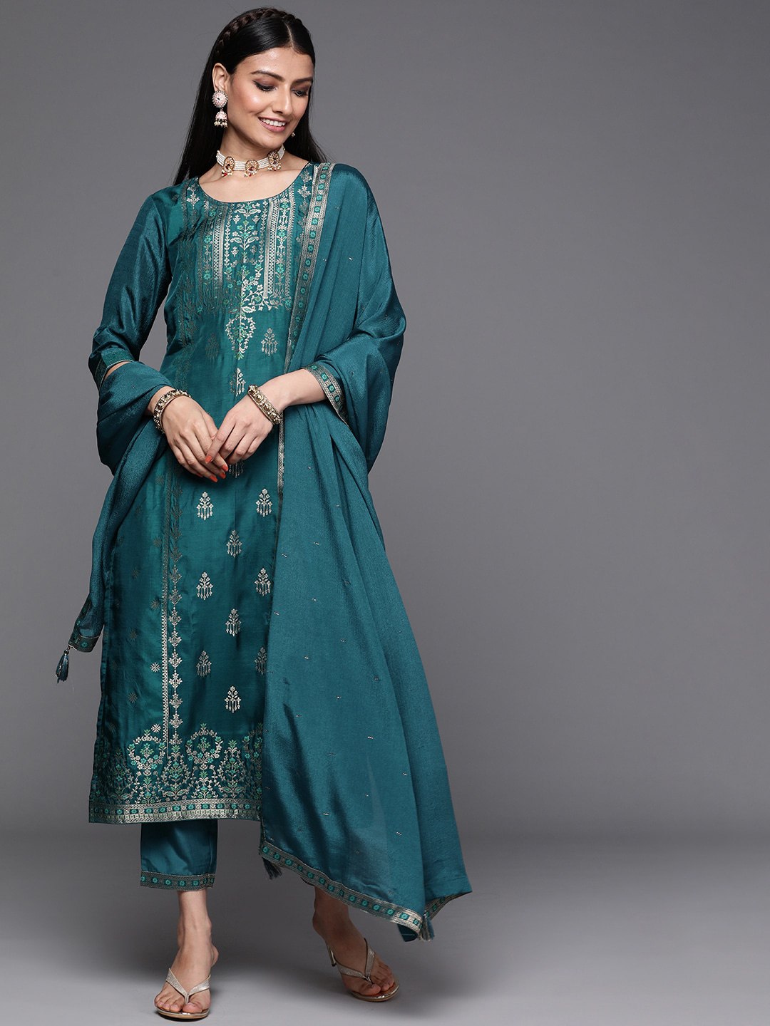 Women Viscose Jacquard Kurta With Pant And Dupata Set