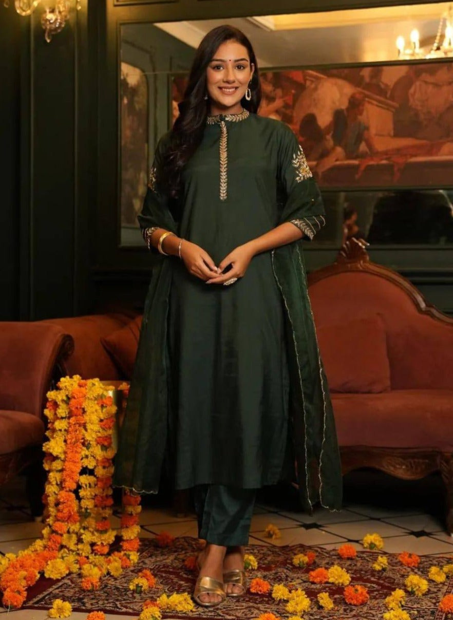 Muslin Gold Zari Embroidered Work Kurta Set With Dupatta