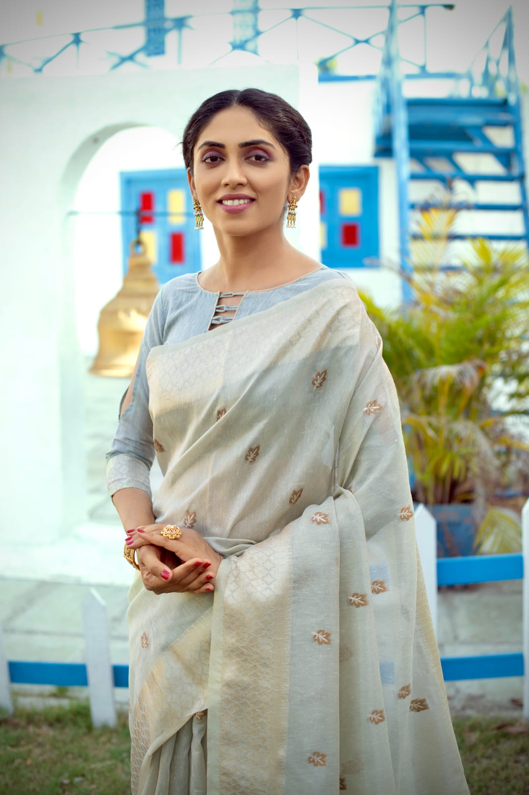 Linen Grey Tissue Saree With Zari Border