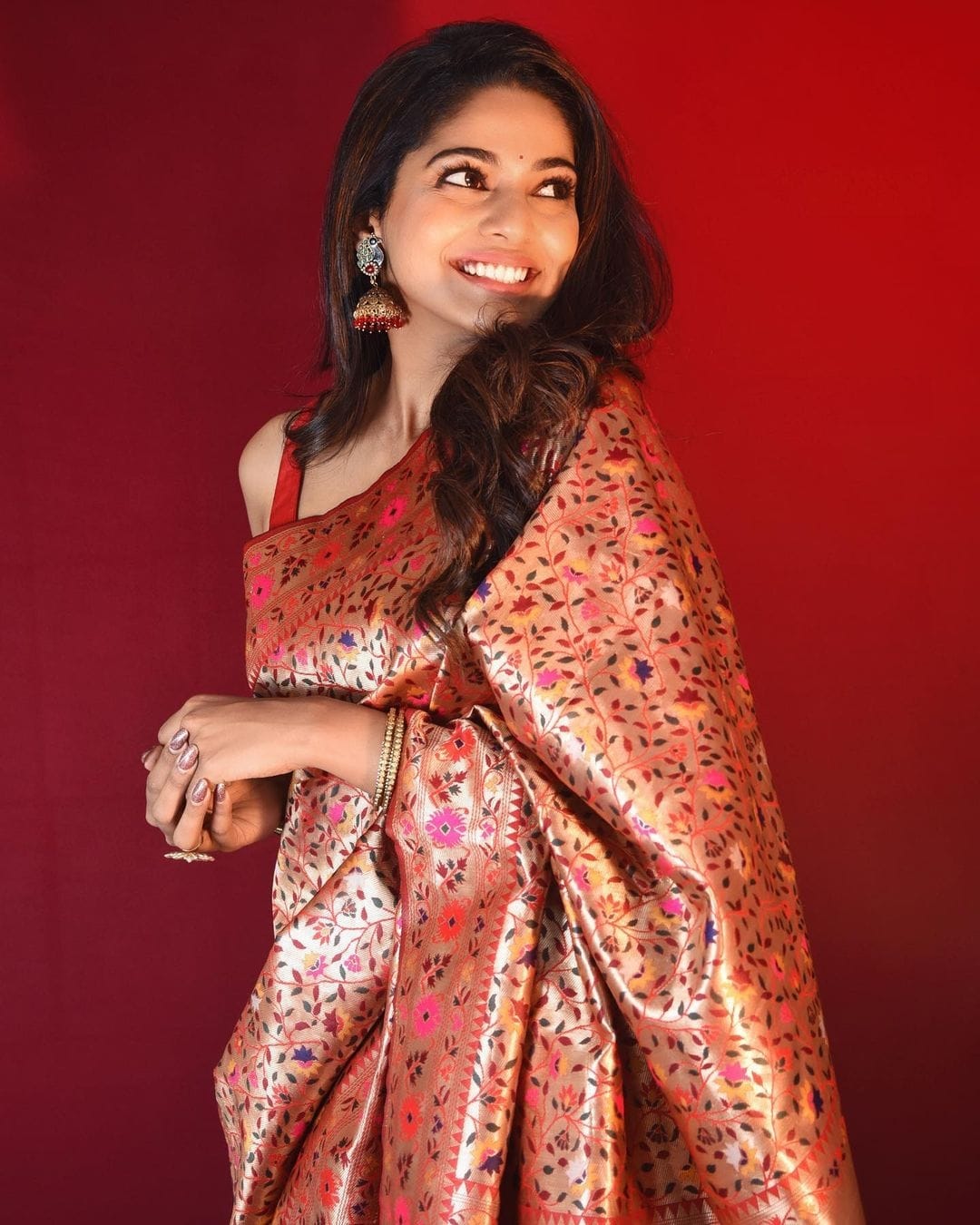 Red Soft Silk Handloom Saree With  Jari Work