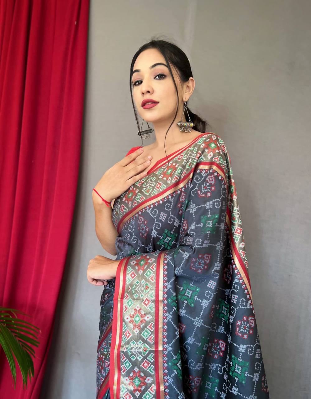 Dark Blue Soft Rangeen Patola Silk Saree