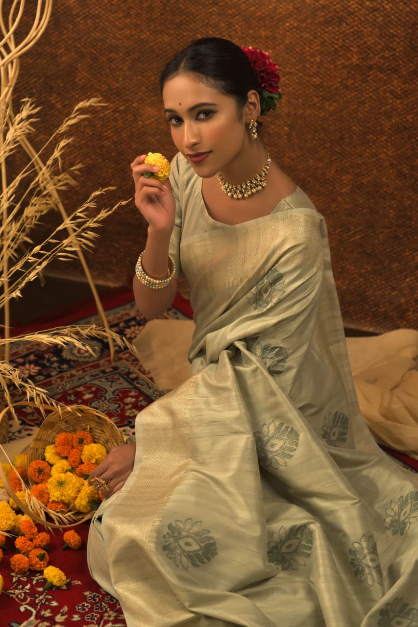 Cream Soft Mulberry Silk Weaving Saree