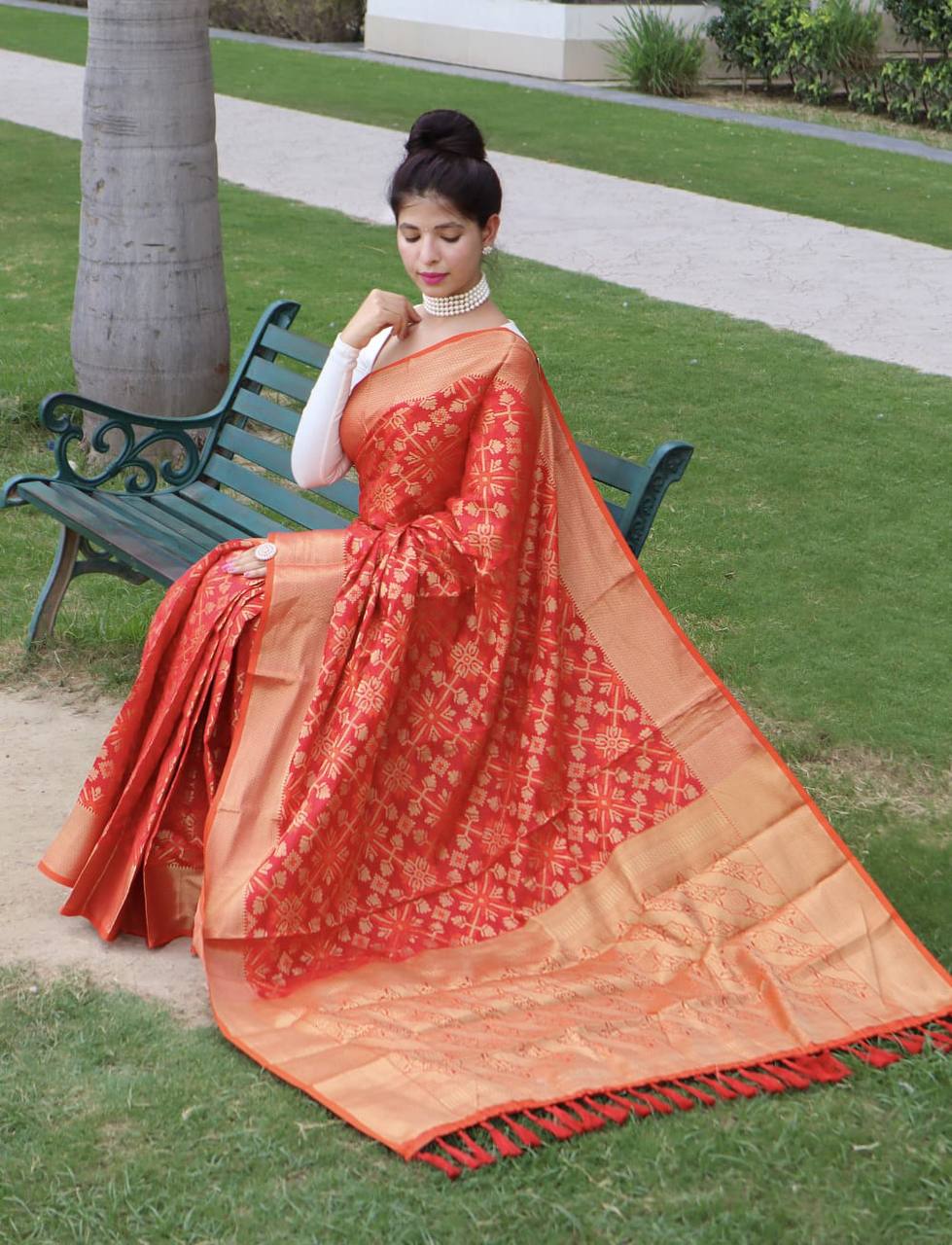 Red Bandhej Silk Saree With Weaving Gold Zari Border