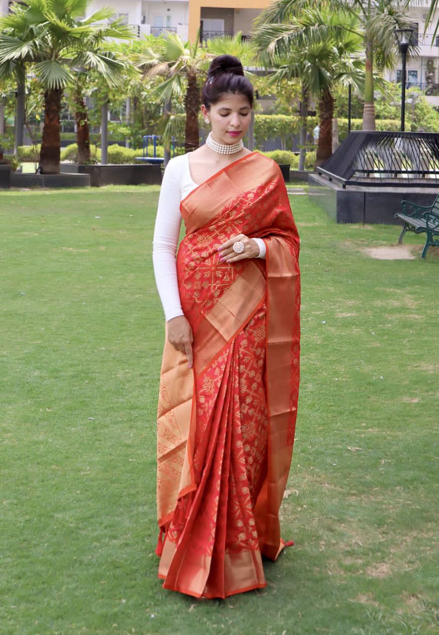 Red Bandhej Silk Saree With Weaving Gold Zari Border
