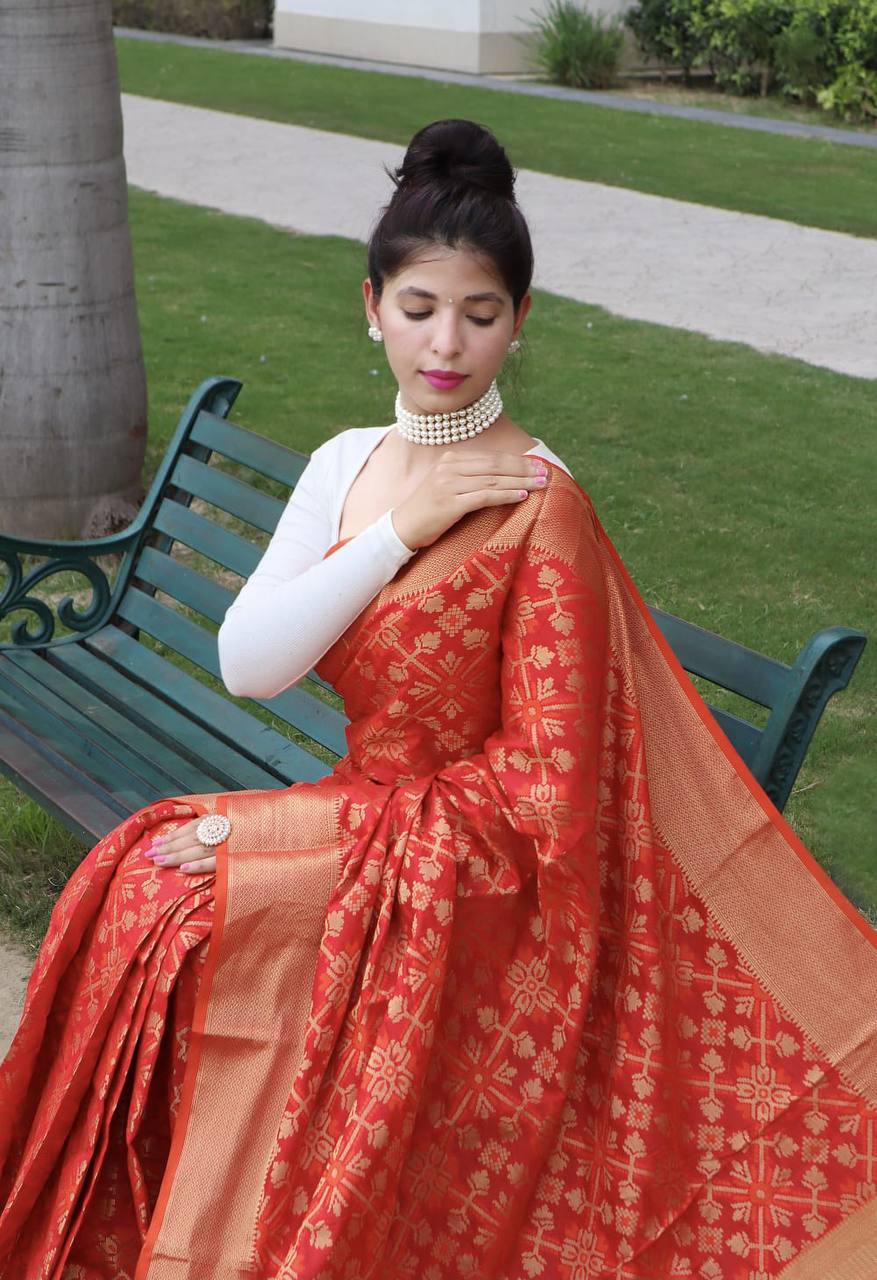 Red Bandhej Silk Saree With Weaving Gold Zari Border