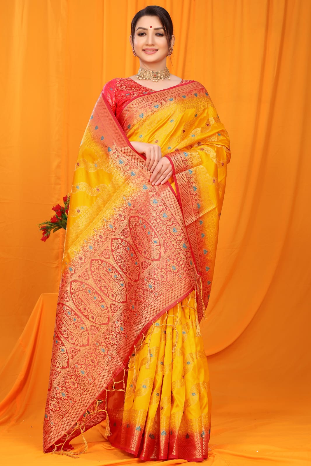 Yellow Balatan Pure Silk Saree With Rich Pallu