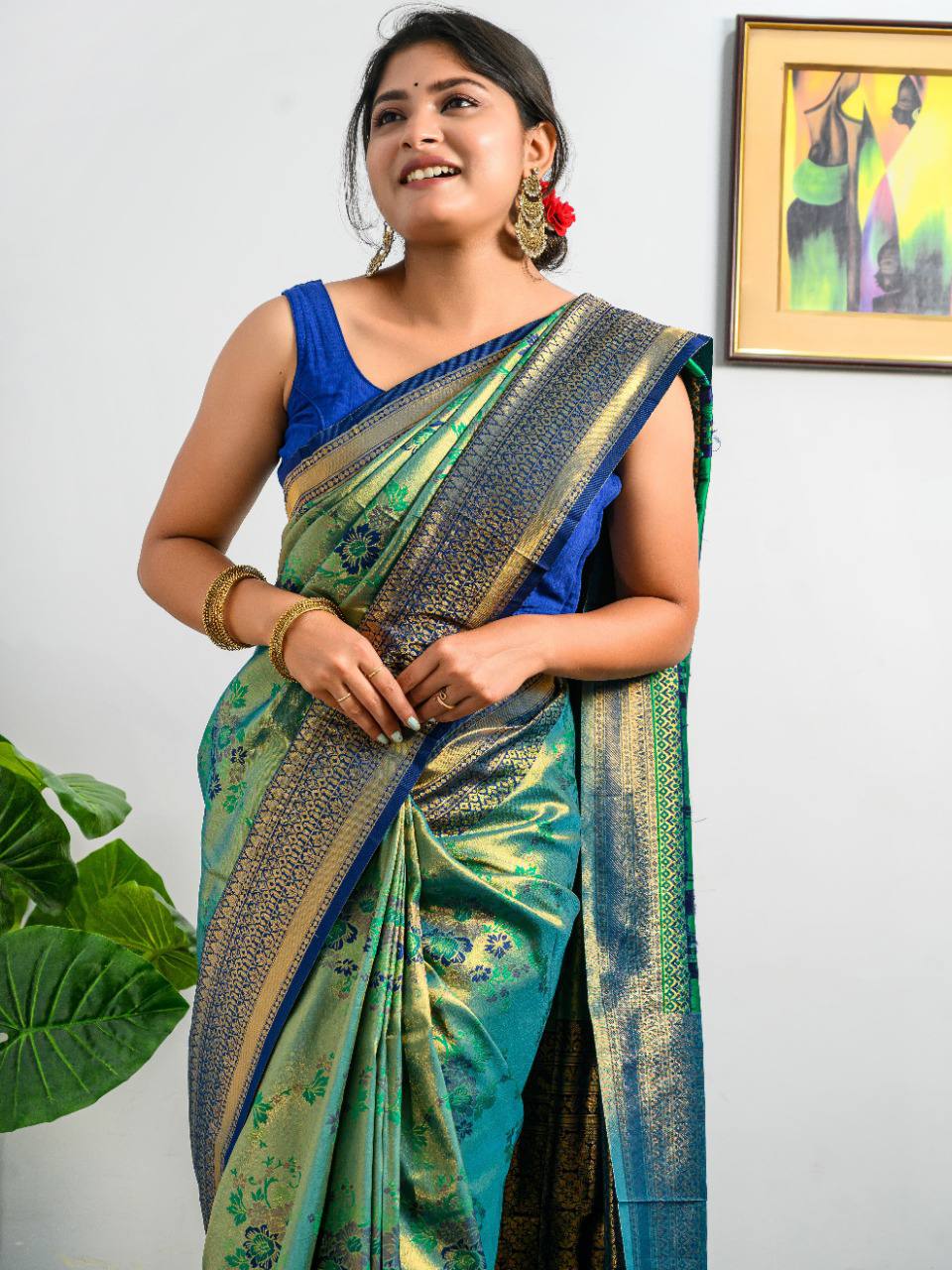 Dark Green Pure Heavy Golden Contrast Kanjeevaram Silk Saree