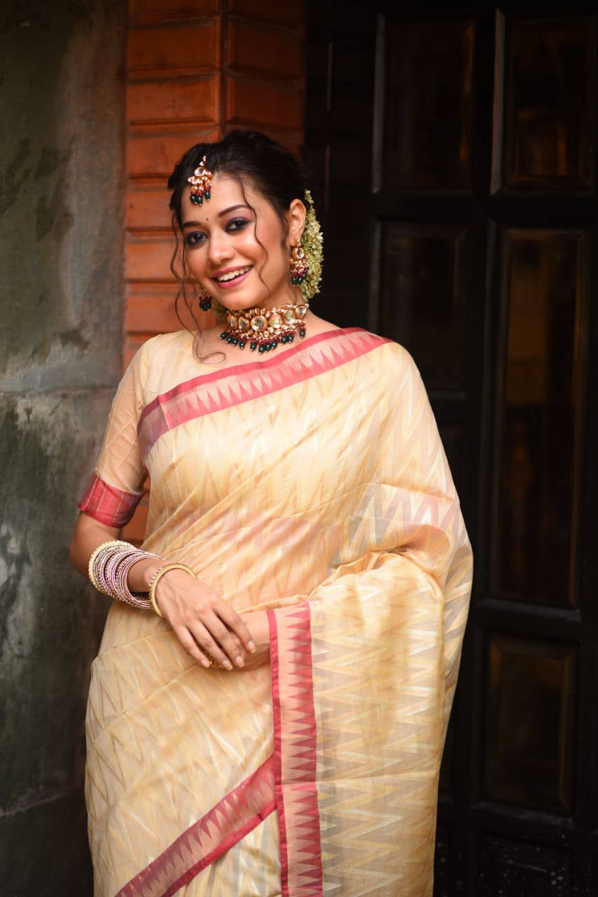 Cream Cotton Silk Saree With Gold Zari Woven Pattern