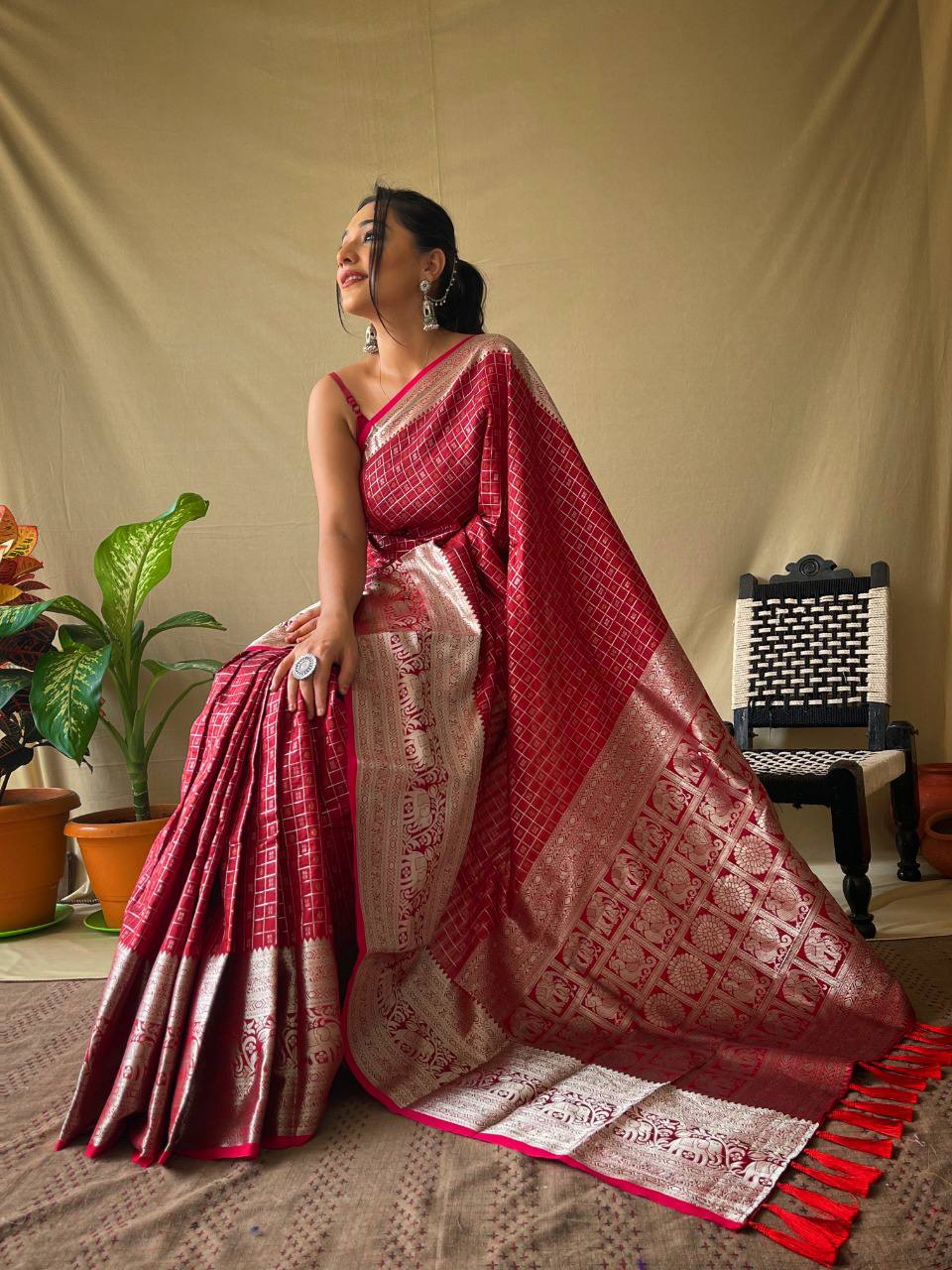Red  Silk Saree With Rich Pallu