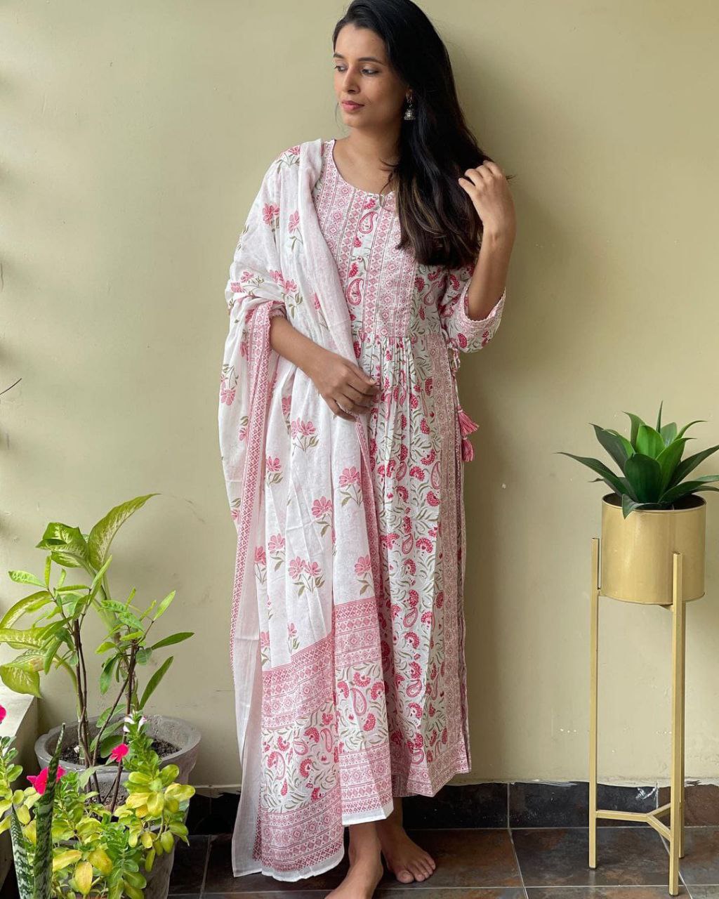 White Pink Printed Kurti Set