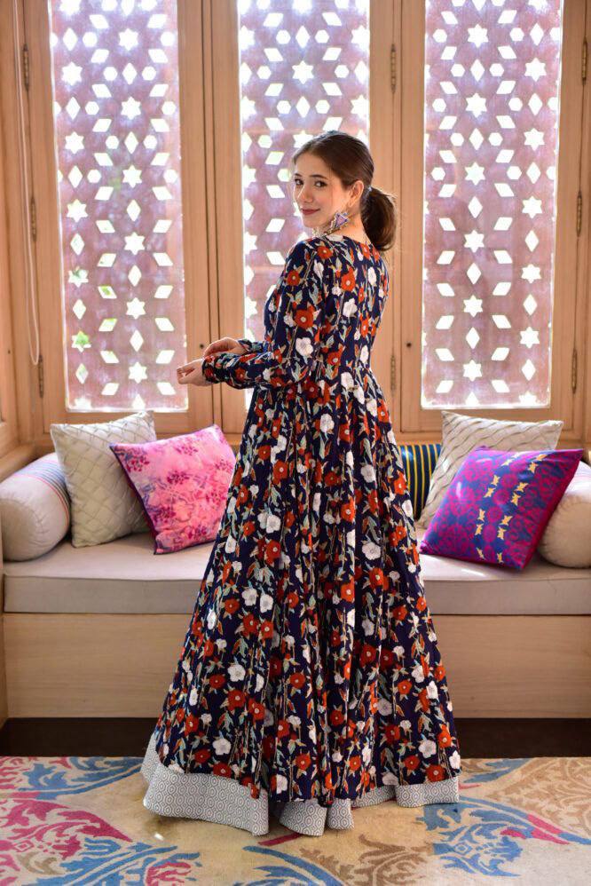 Black Fancy Jaipuri Neck Design Work Shurg