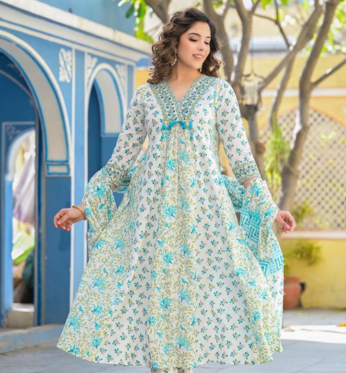 Women's Beautiful Cotton Floral Prints Suit Set