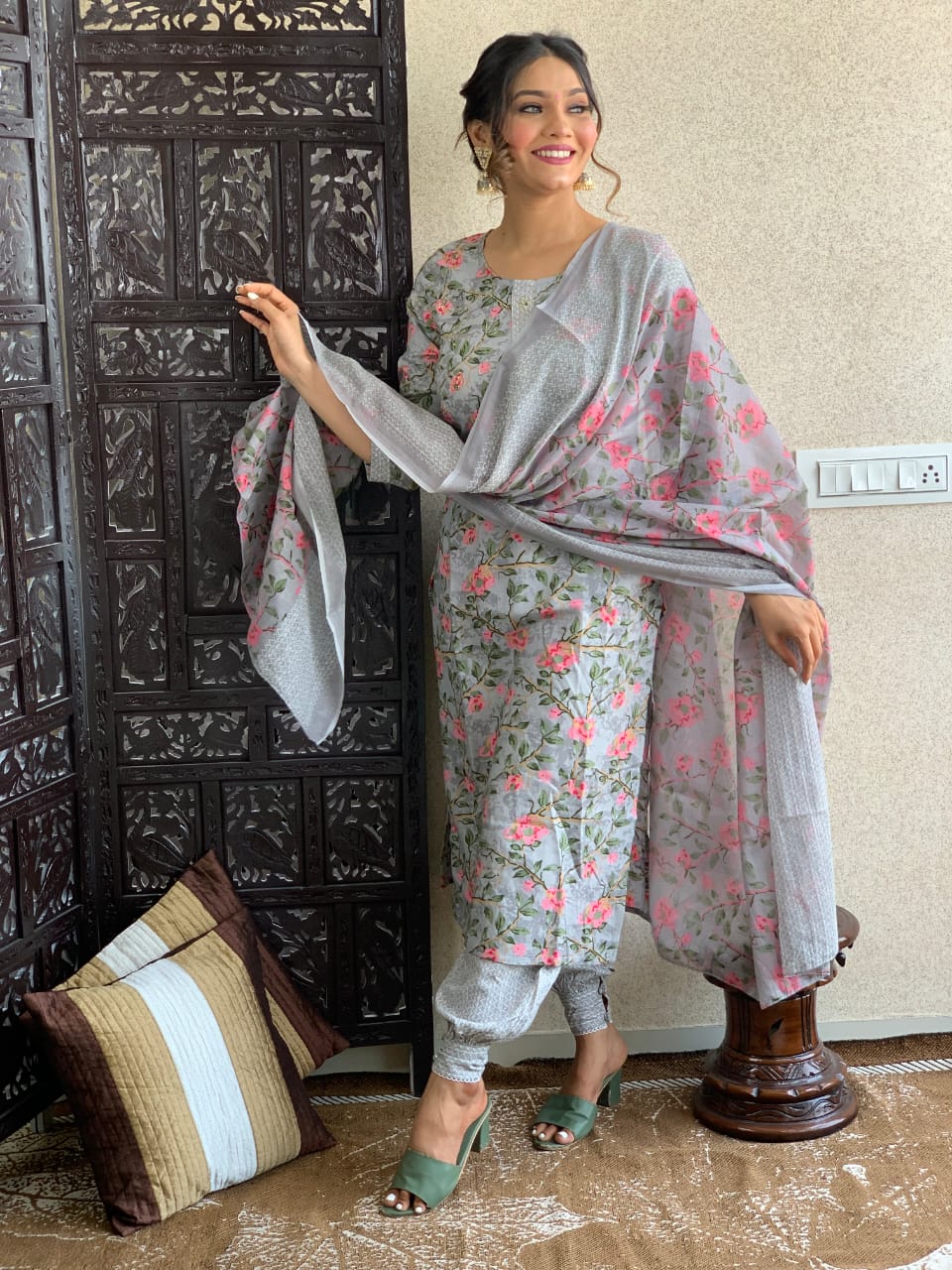 Latest Traditional Flower Print Bandhani Afgani kurta With Pant