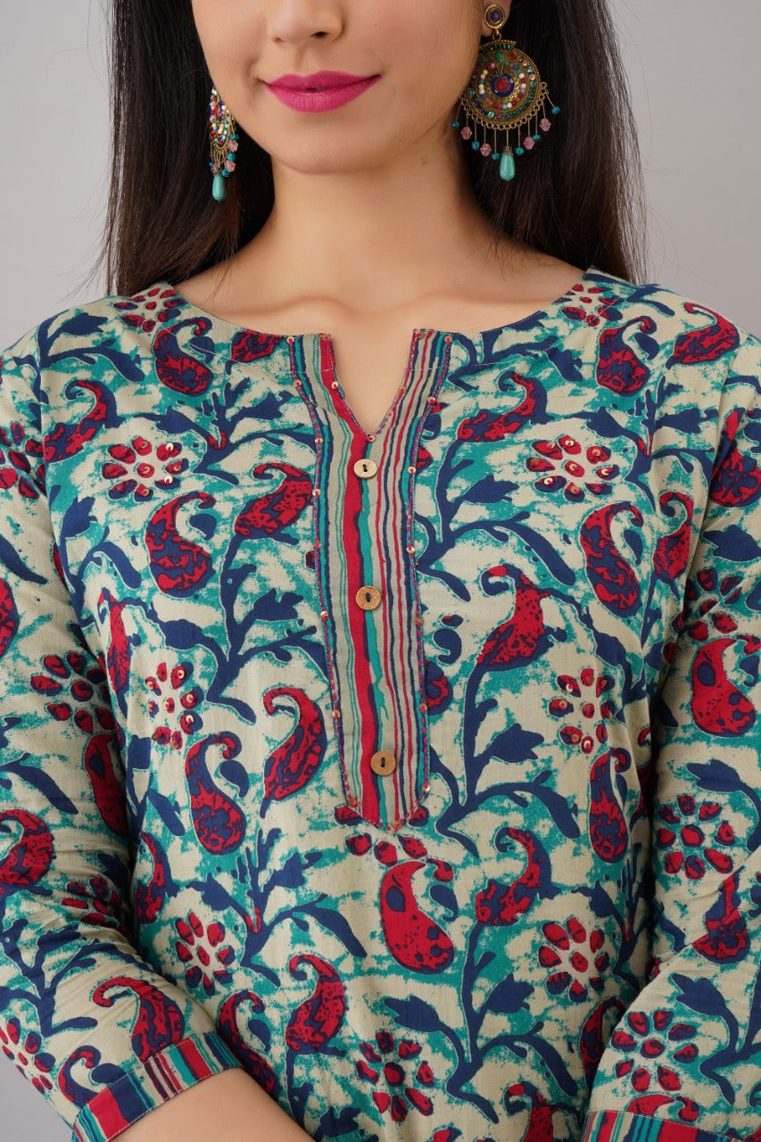 Beautiful Black And White Cotton Kurti With Pant