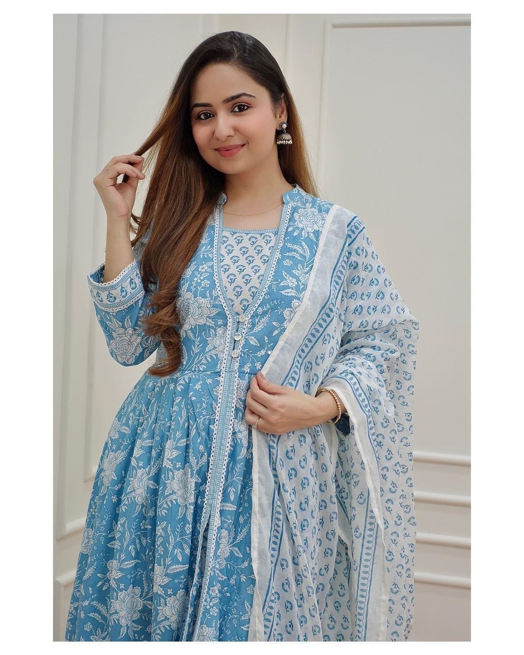 Women's Beautiful Blue Colour Cotton Suit Prints Kurti Pant