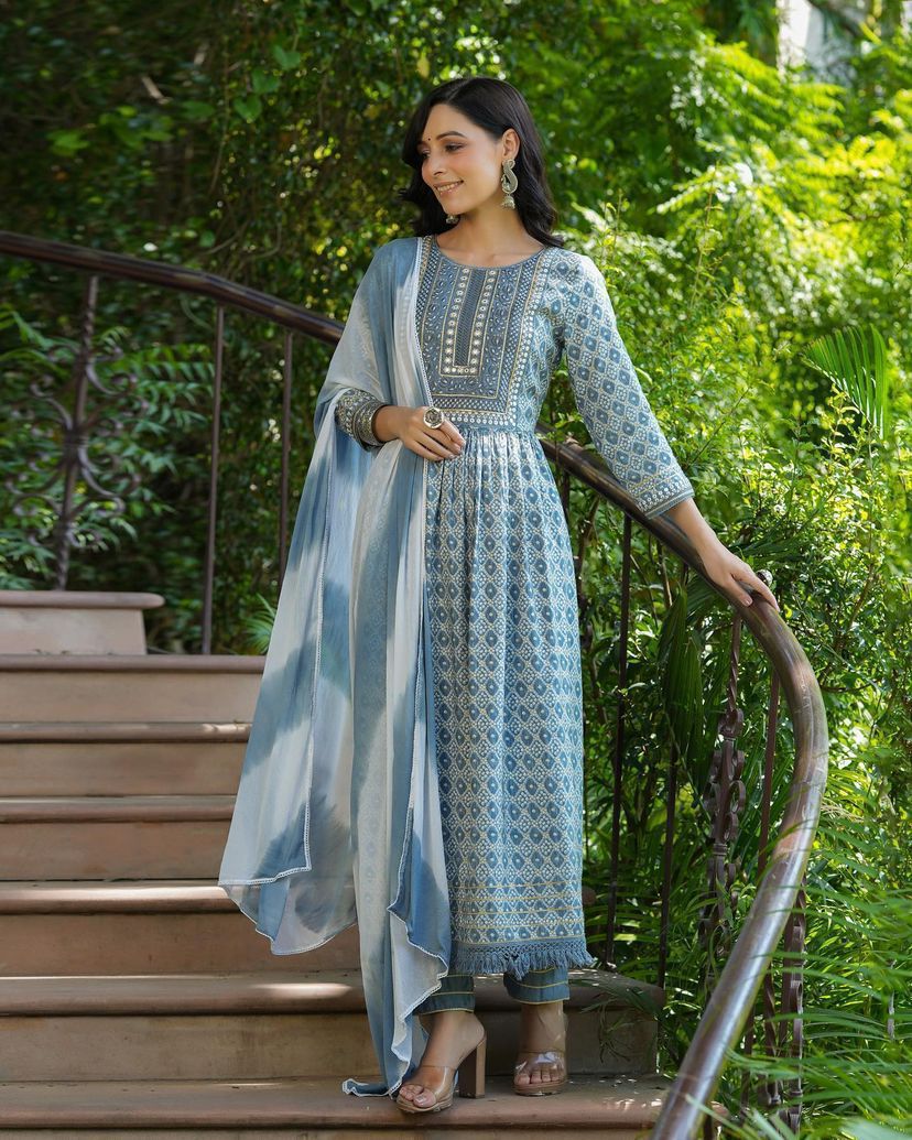 Women's Beautiful kurti Pant & Malmal Duppatta