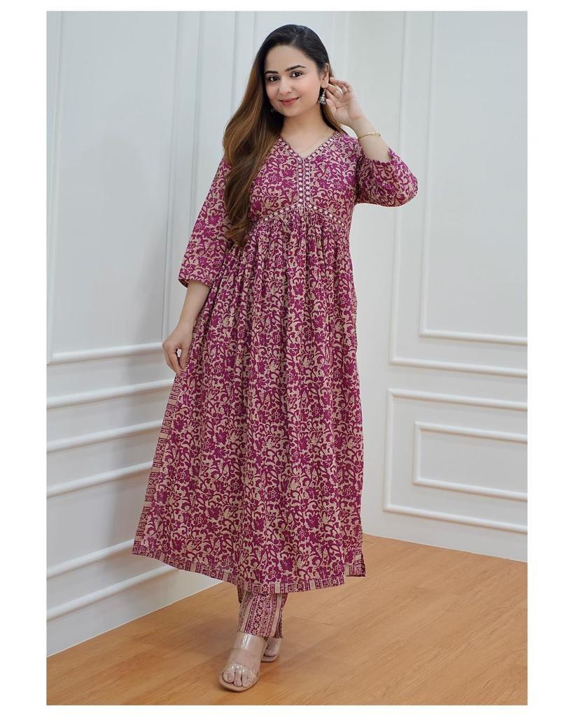 Beautiful paired with matching pants kurta Set
