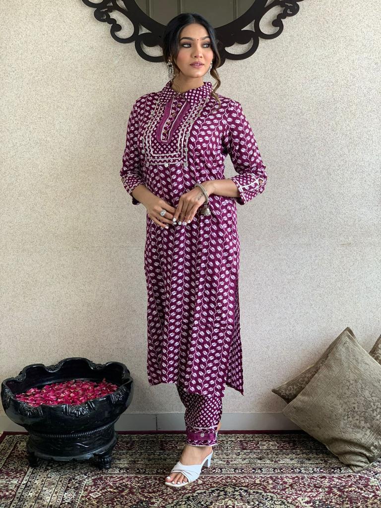 Beautiful Women's Purple Georgette Printed Kurta Set