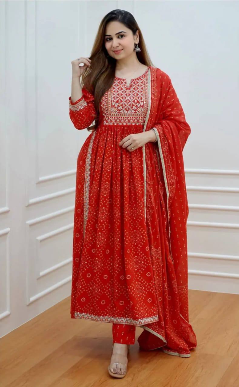 Women Viscose Rayon Kurta With Pant And Dupatta Set