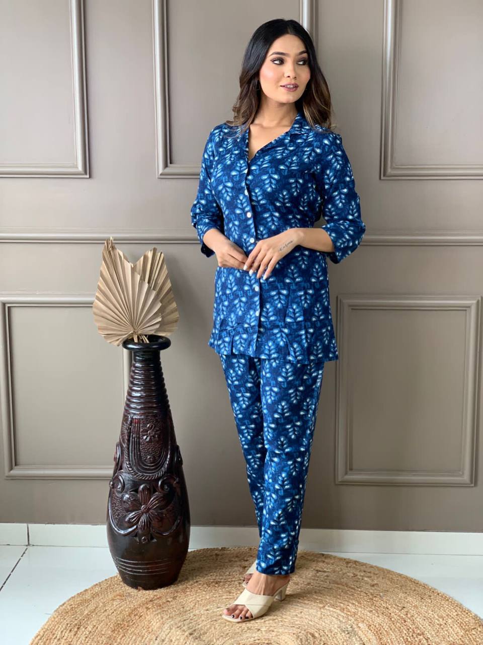 Beautifully Rayon Cord Set In Belt Style