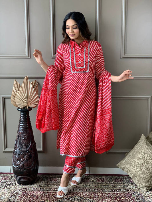 Beautiful Cotton Collar Kurta Set With Embroidered Lace Work