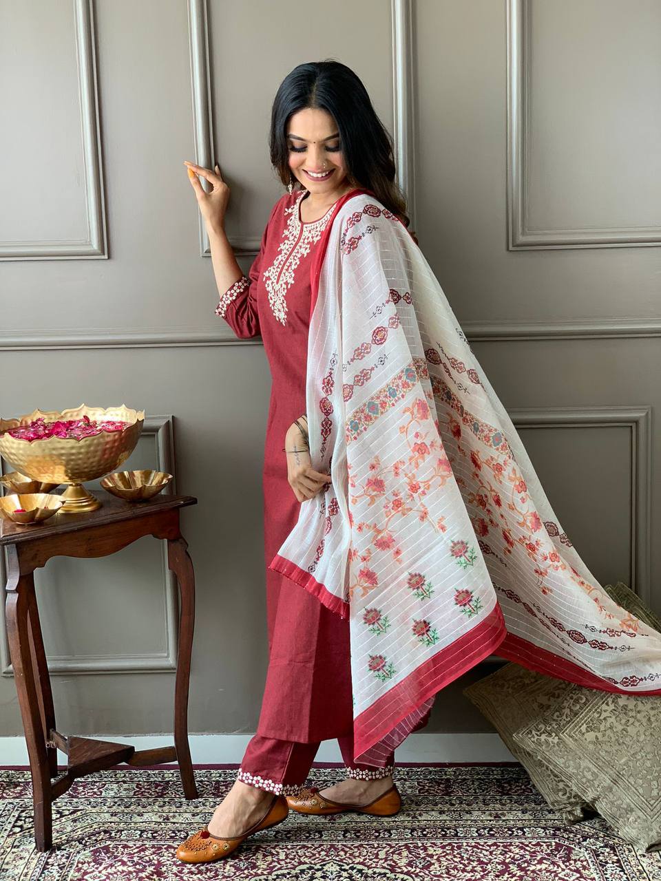 south cotton  handloom Kurta With resham thread embroidery pattern Dupatta Set