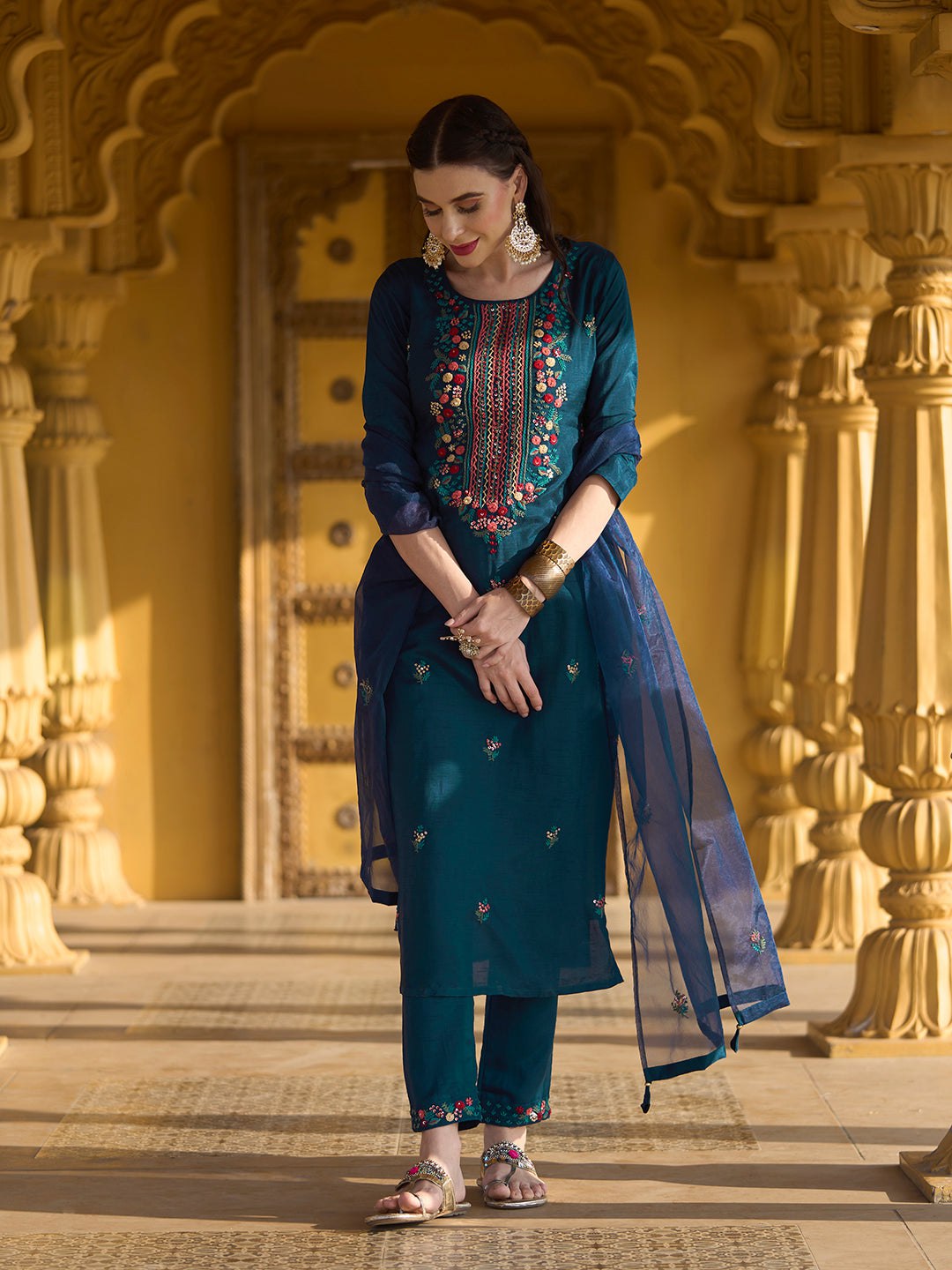 Women's Beautiful Embroidered Kurti With Dupatta