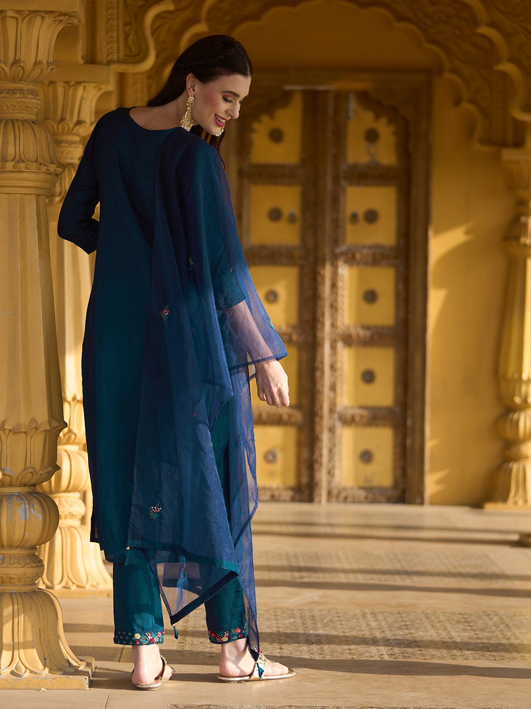 Women's Beautiful Embroidered Kurti With Dupatta