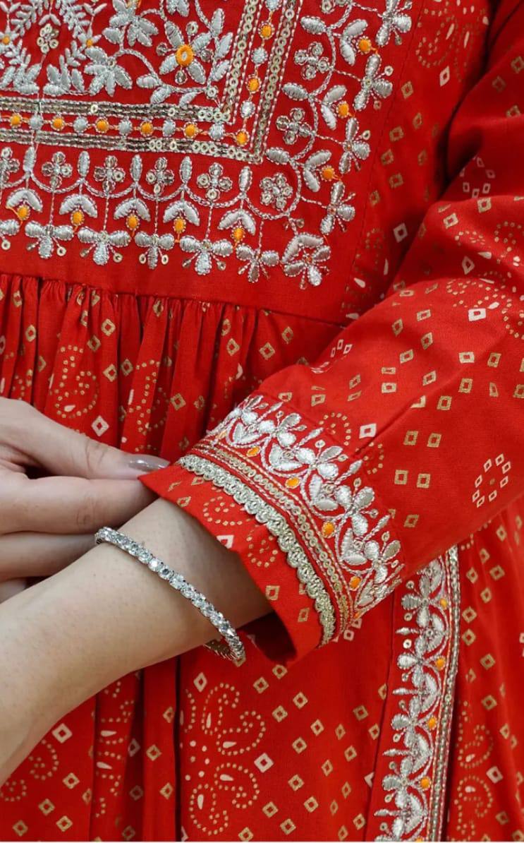 Women Viscose Rayon Kurta With Pant And Dupatta Set