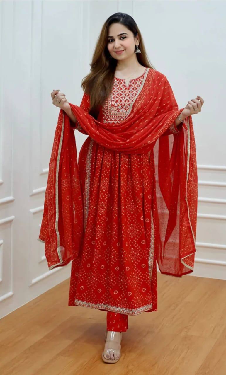 Women Viscose Rayon Kurta With Pant And Dupatta Set