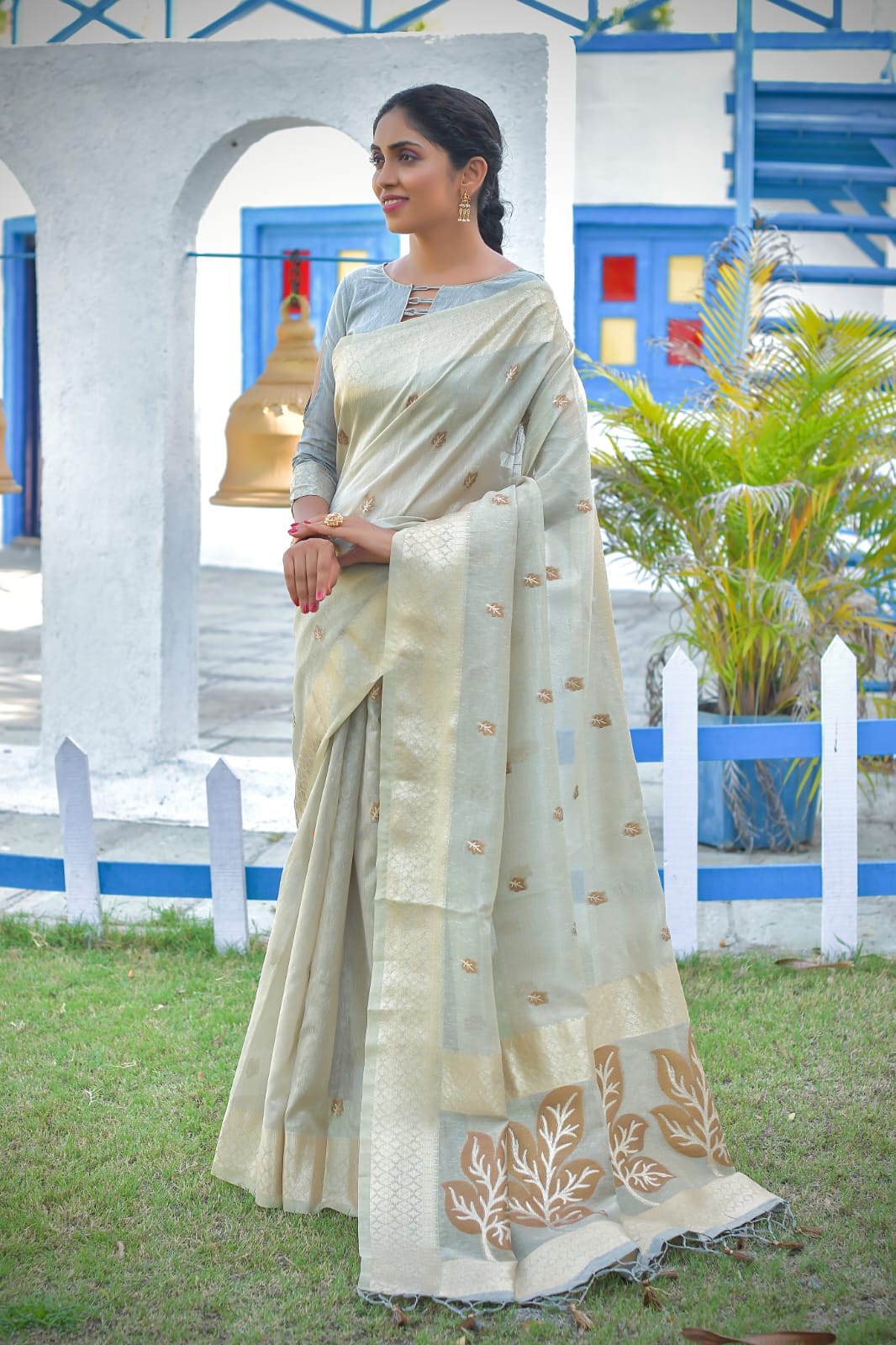 Linen Grey Tissue Saree With Zari Border