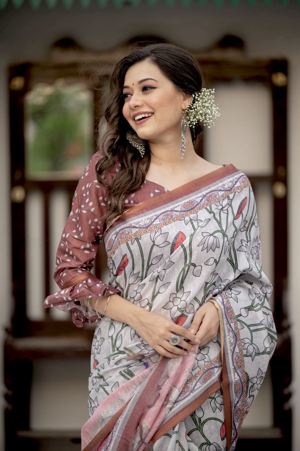 Silver Linen Cotton Pichwai Print  Saree