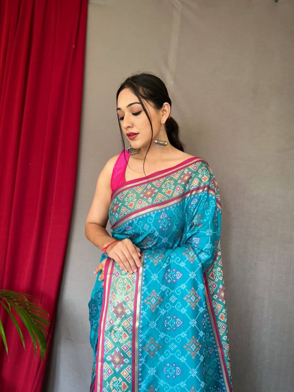 Sky Blue Soft Rangeen Patola Silk Saree