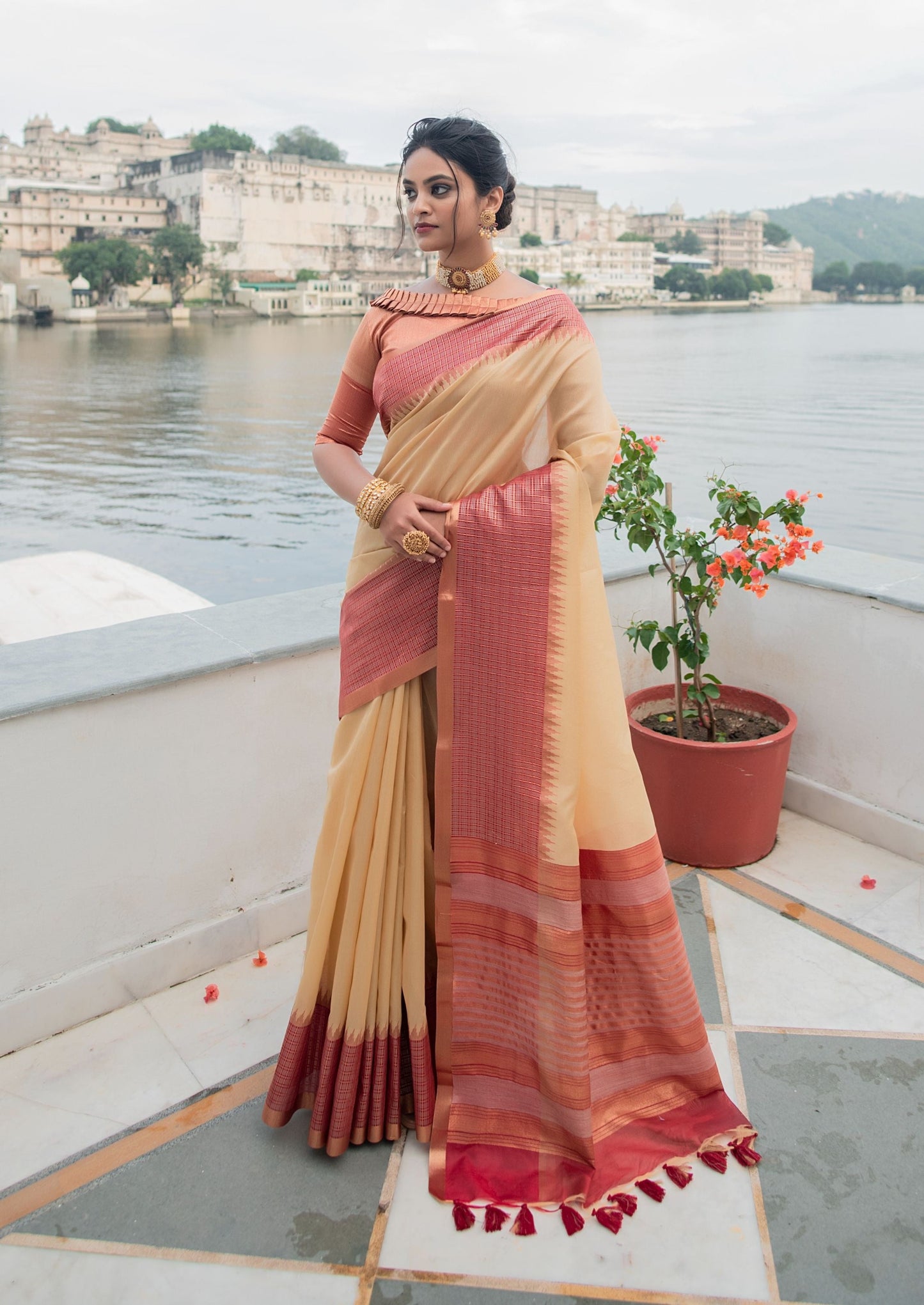 Cream Ikkat Silk Saree With Jhalar