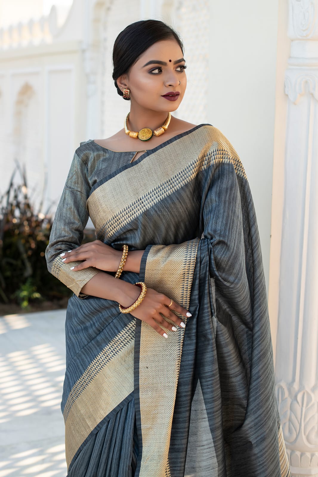 Grey Tassar Silk Saree With Jhalar