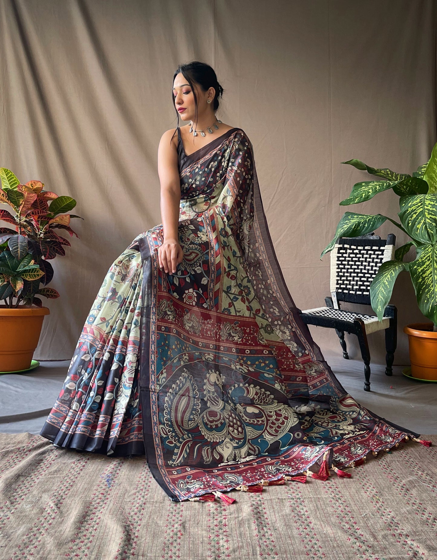 Grey Cotton Sarees With Kalamkari Digital Printed