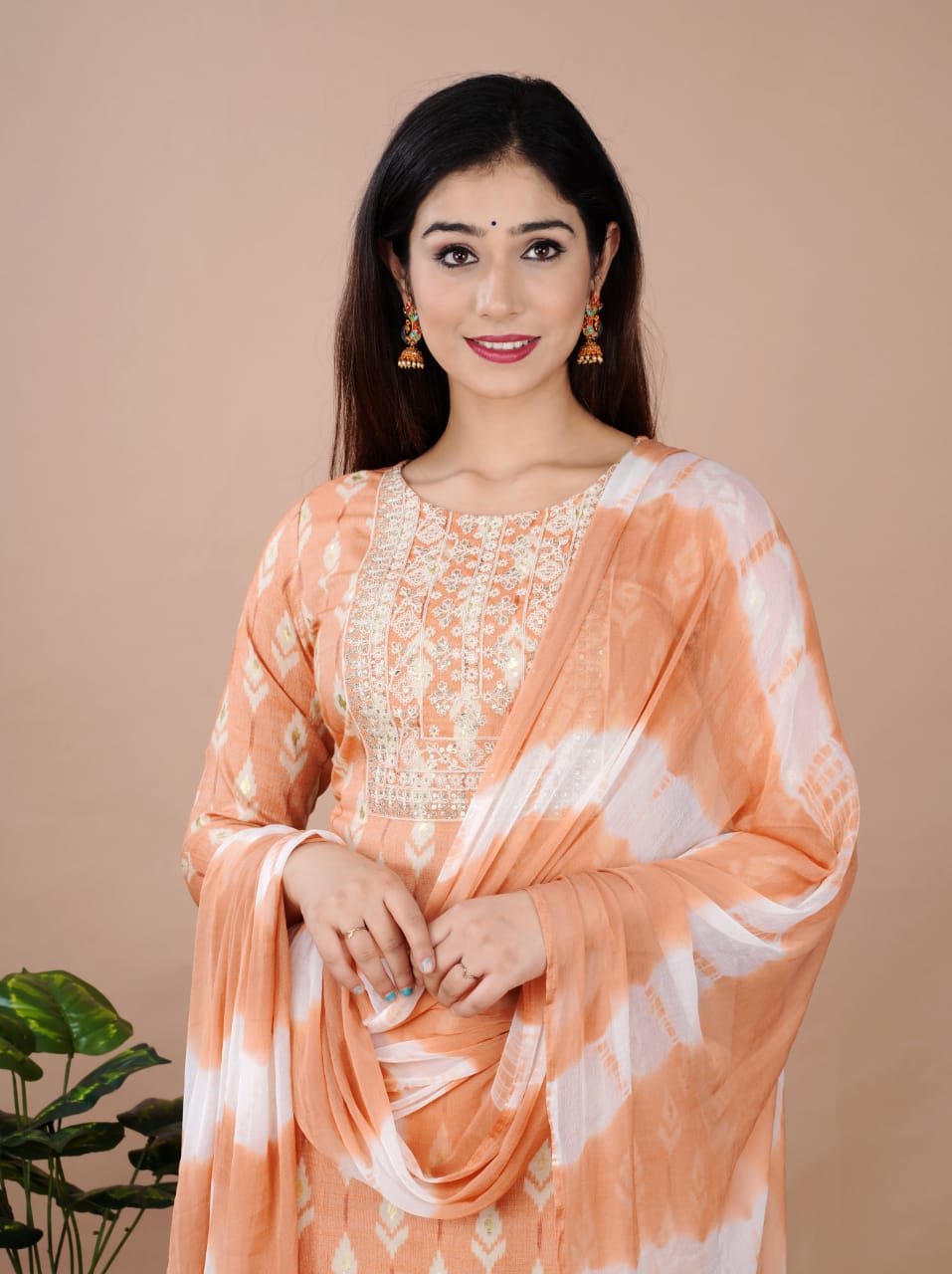 Capsule Kurti With Pent And Dupatta Set