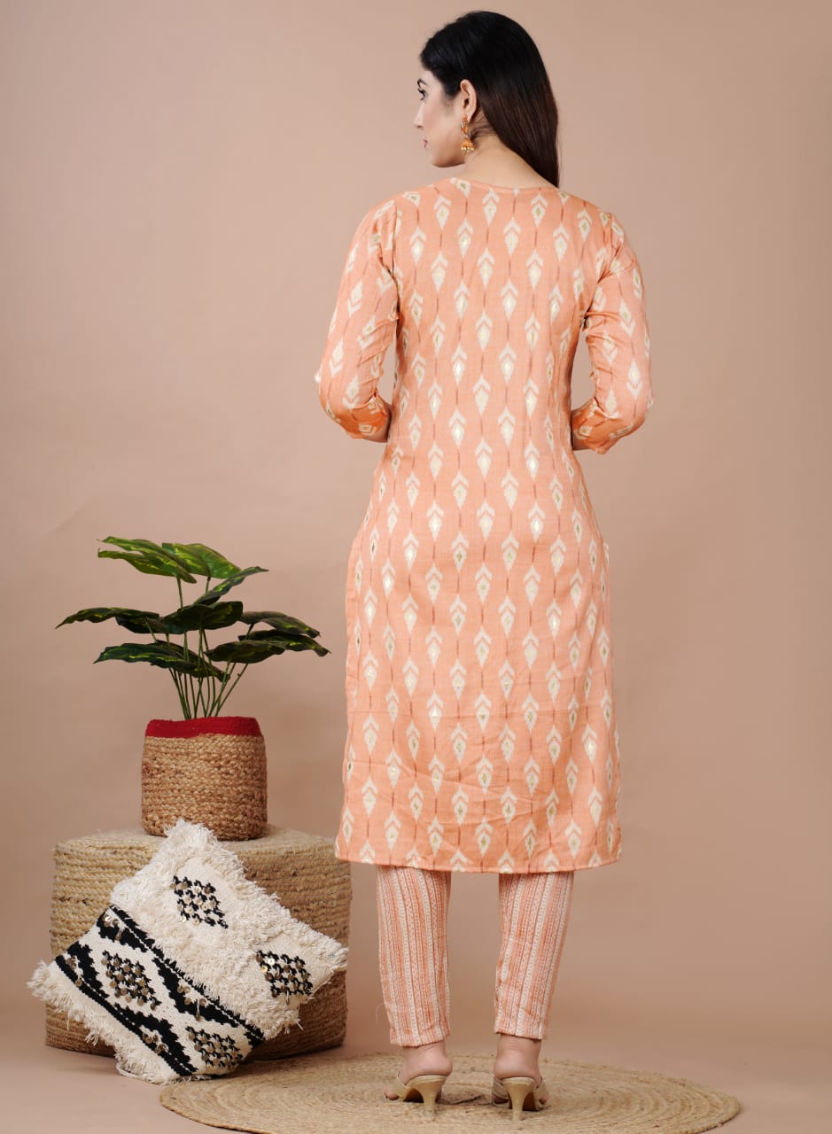 Capsule Kurti With Pent And Dupatta Set