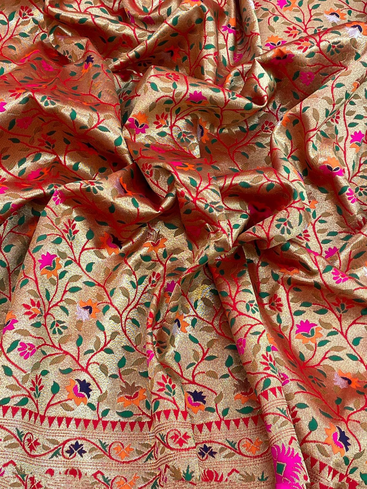 Red Soft Silk Handloom Saree With  Jari Work