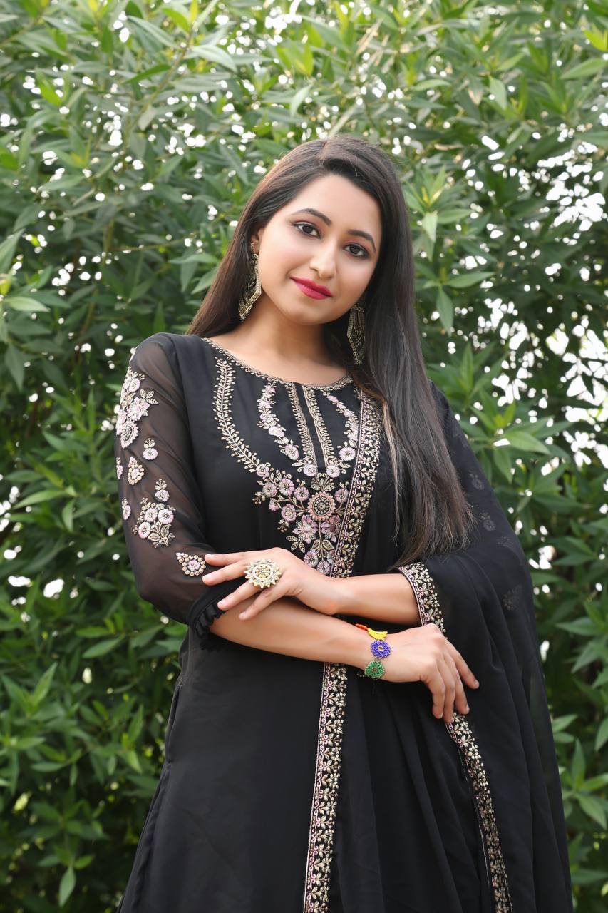 Embroidery Stiched Faux Georgette Dress