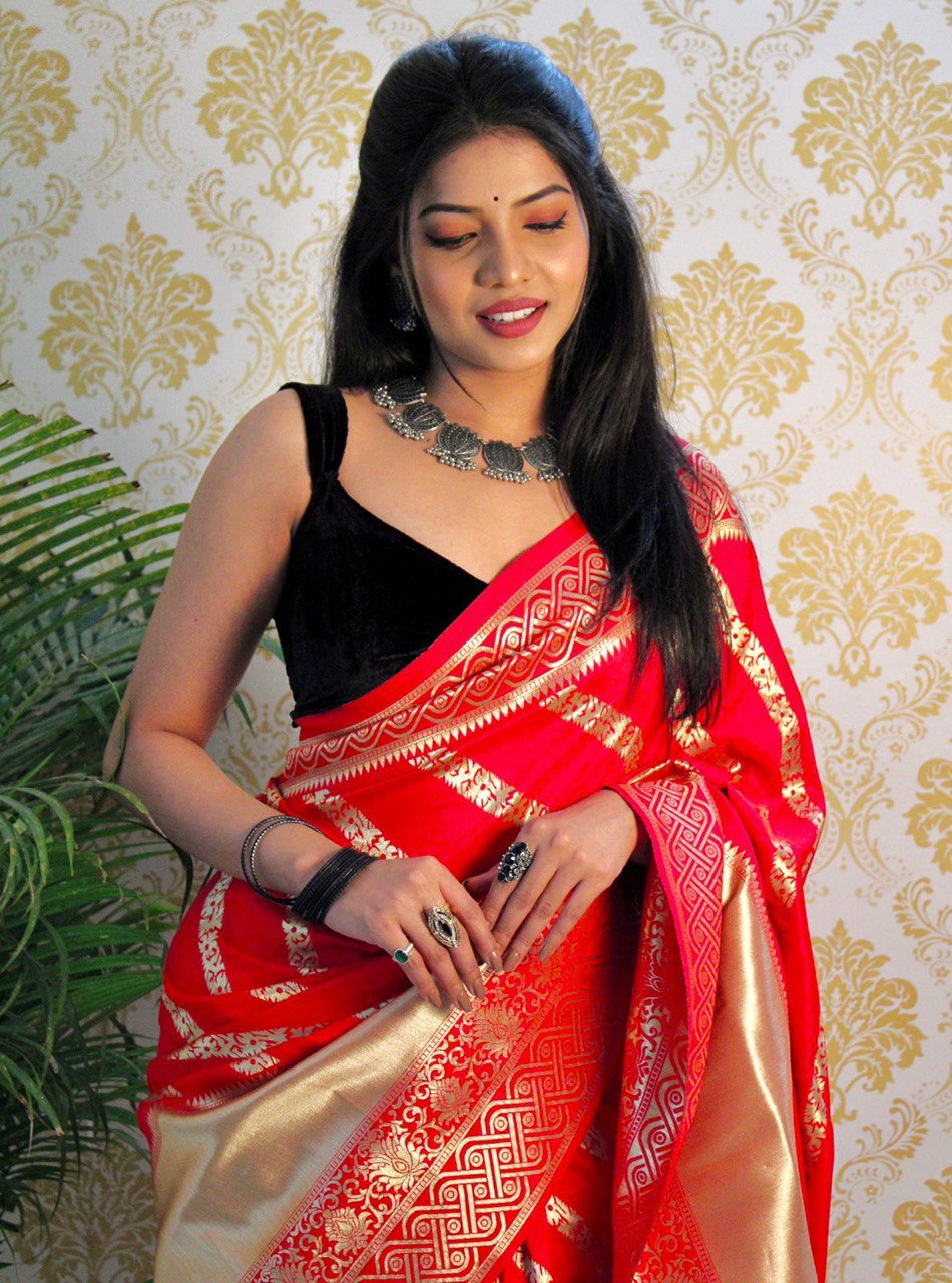 Red Leriya Pure Zari Weaving saree