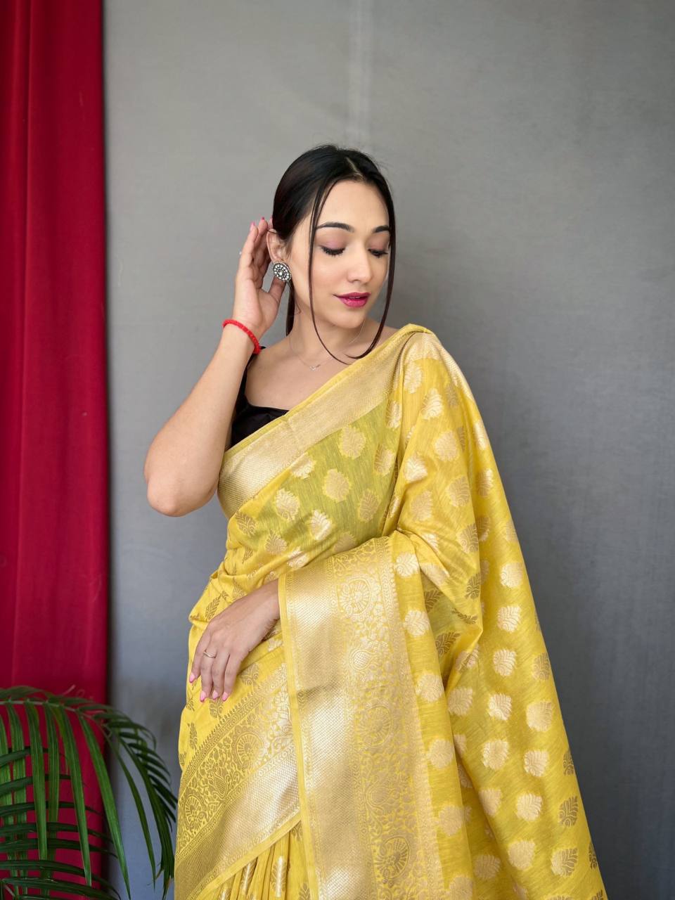 Yellow Pure Muslin  Silk Saree With Rose Gold Zari Weaved