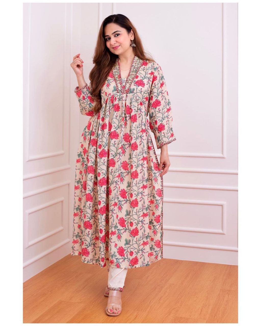 Flower Printed Kurta Set With Machine Embroidery