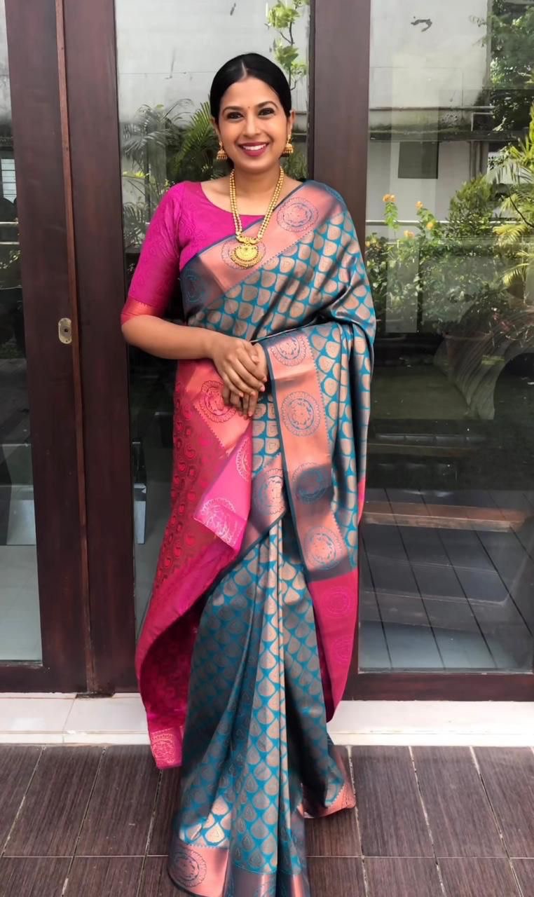 Rama Lichi Silk Banarasi Saree With Copper Weaving