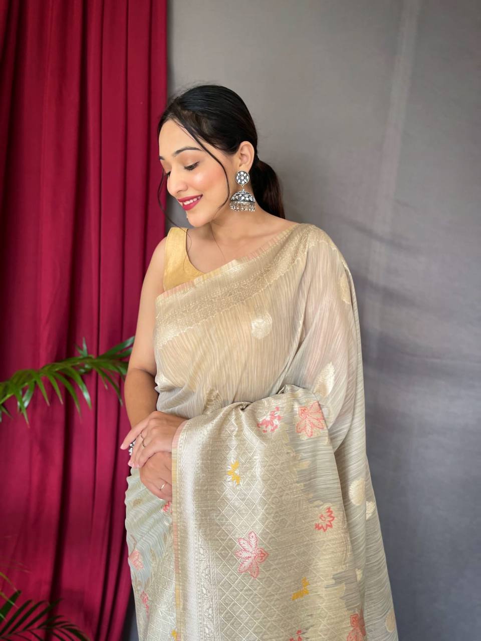 Grey Pure Linen Slub Silk Saree With Zari Weaving