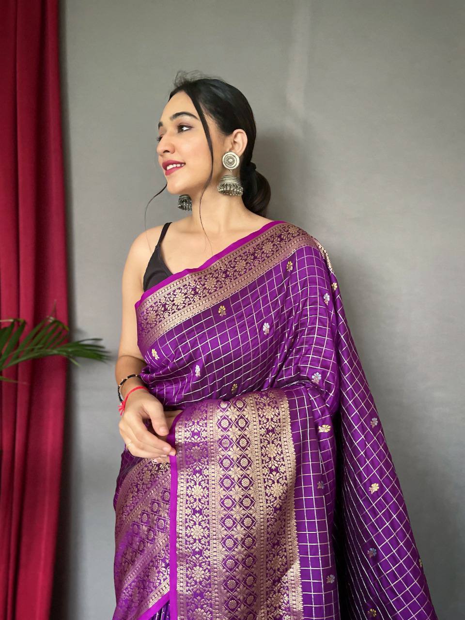 Purple Heavy Gold Big Jacquard Weaving Border  Handloom Saree