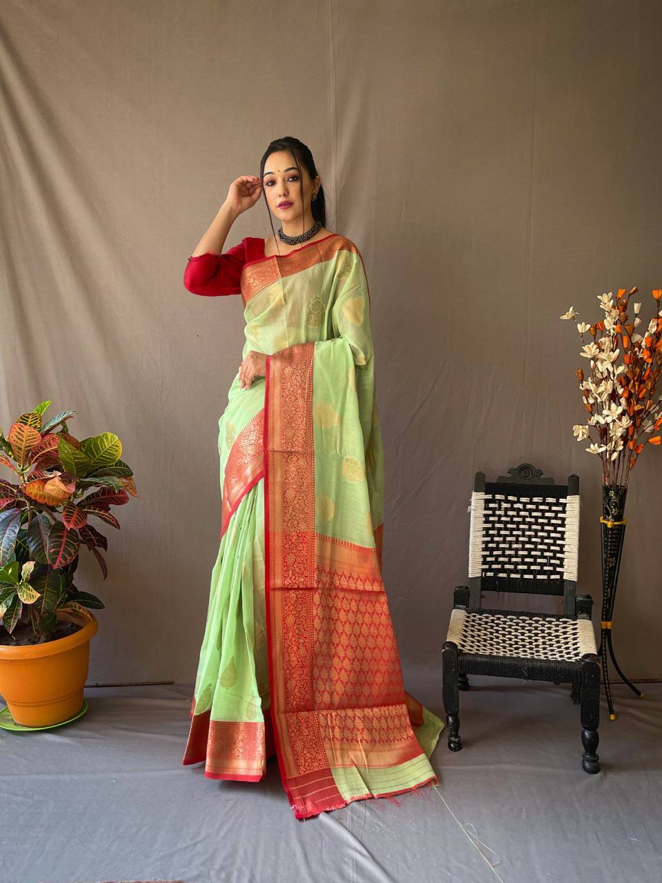 Green Linen Saree With Chap Border